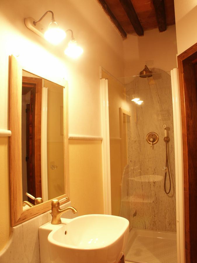 Galleria Ars Apua Bed & Breakfast การ์รารา ภายนอก รูปภาพ