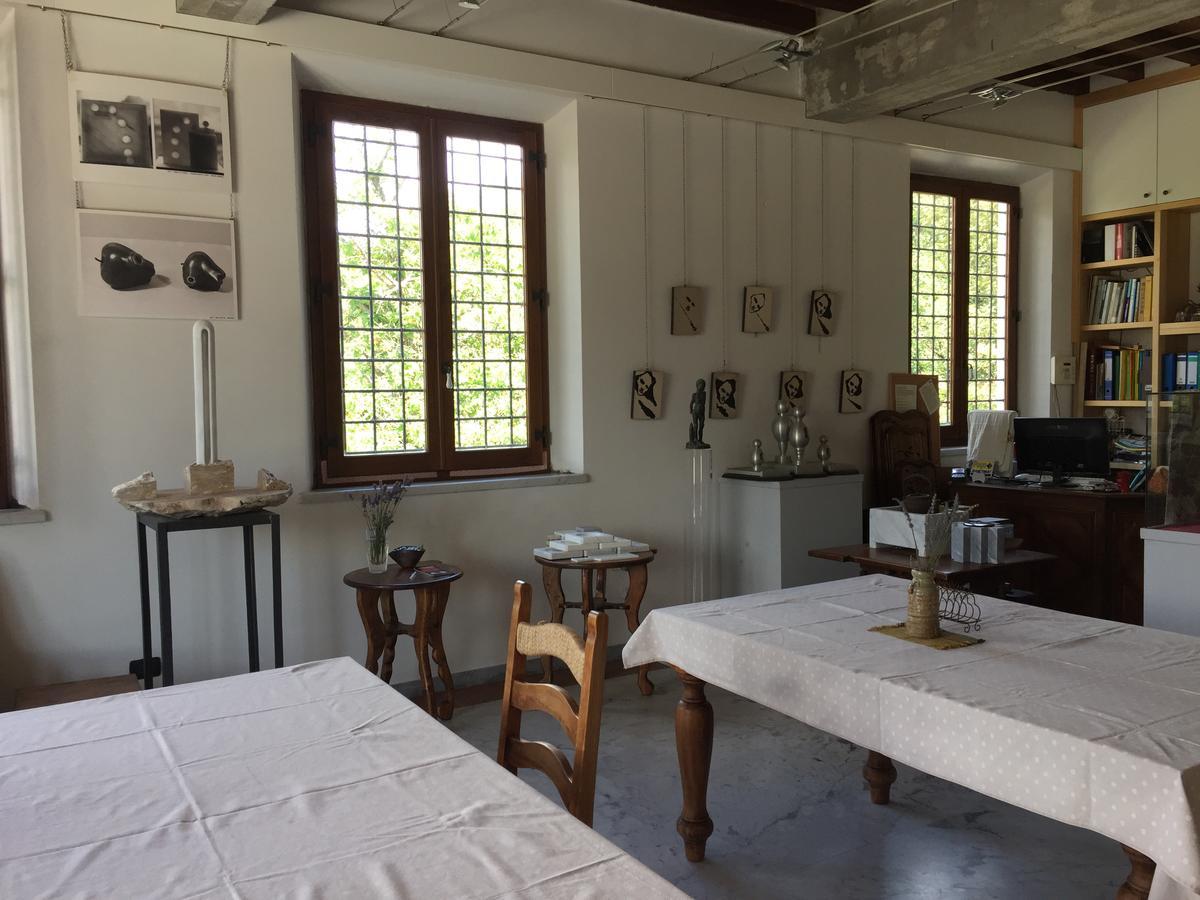 Galleria Ars Apua Bed & Breakfast การ์รารา ภายนอก รูปภาพ